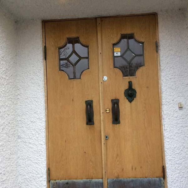 Oavsett nuvarande utseende på din ytterdörr, så kan vi få den att se bättre ut