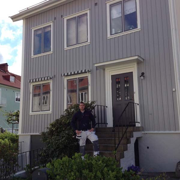 Fasadmålning av hus